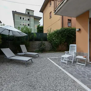  Apartment Garden
